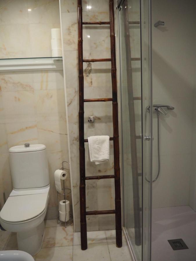 Alojamientos Acella Pamplona Esterno foto